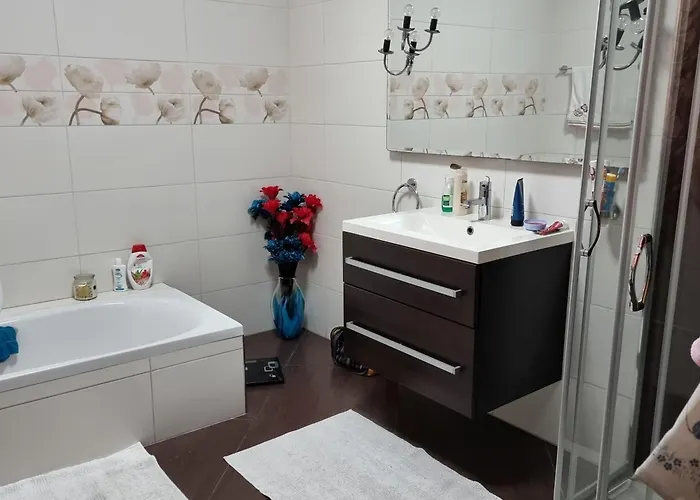 Gazde/Camere de închiriat Premium Luqa